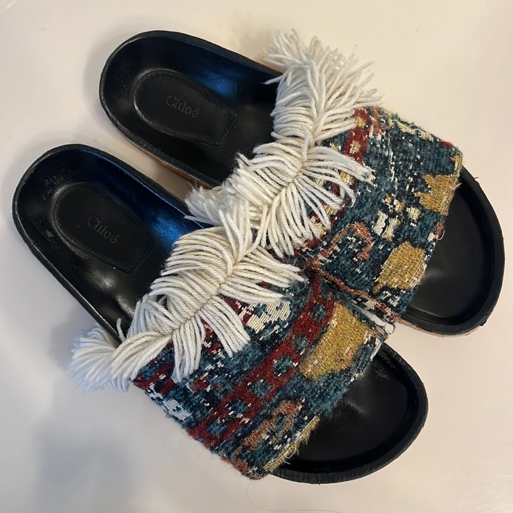 Chloe Slides